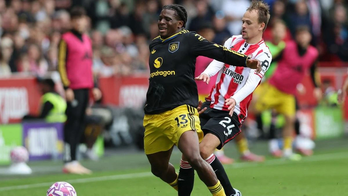 Manchester United Tumbang Lagi: Brentford Unggul 3-1 Usai Drama VAR dan Penalti Gagal